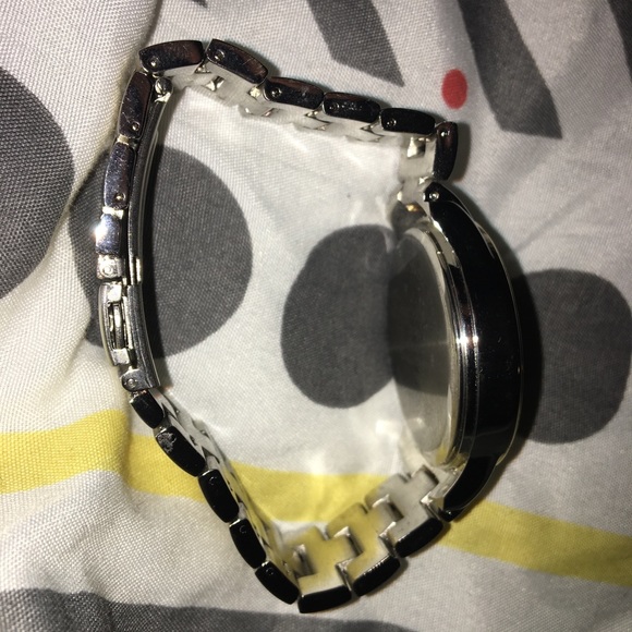 Don’t wear it anymore - Picture 5 of 5